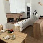 בית הארחה Haus Troja 3*