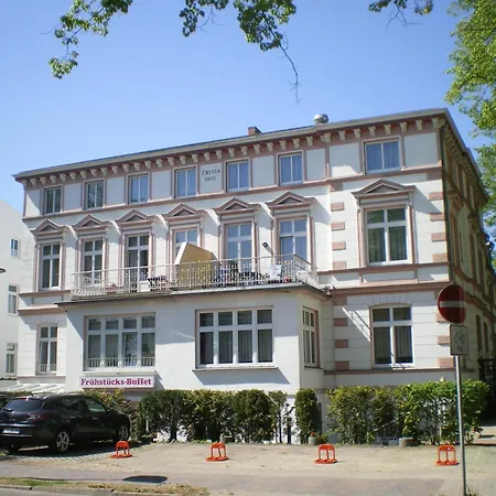 招待所 Haus Troja