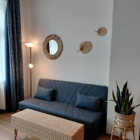 Haus Troja / Katy Konukevi Rostock