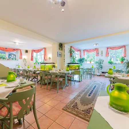 Haus Troja Penzion