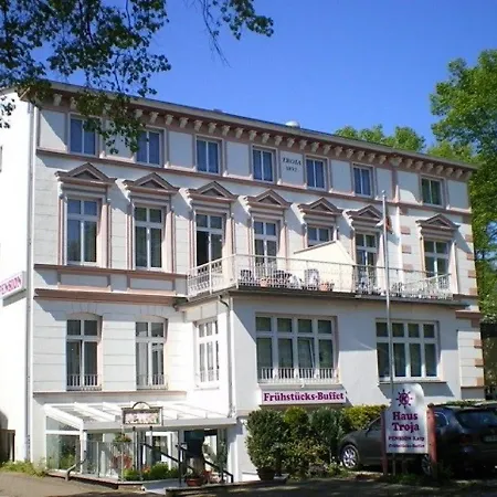 Haus Troja Росток